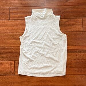 Athleta Size XXS Sleeveless White Mock neck Top